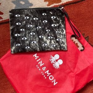 Beautiful Min & Mon NYC Fur Pebble Leather Purse Clutch Wristlet All Over Eyes